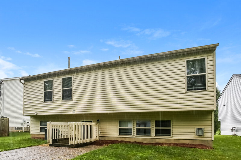 3,290/Mo, 3357 Joes Way Columbus, OH 43223 Rear View