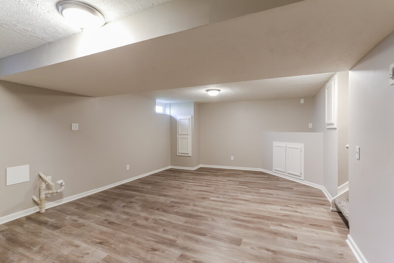 2,125/Mo, 6728 Fallon Ln Canal Winchester, OH 43110 Basement View 2