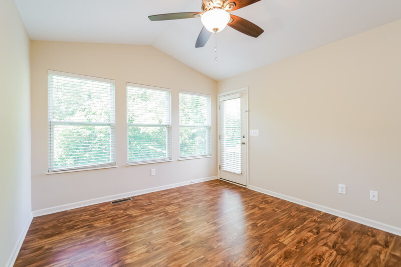 2,020/Mo, 127 Faulkner Dr Lithopolis, OH 43136 Dining Room View