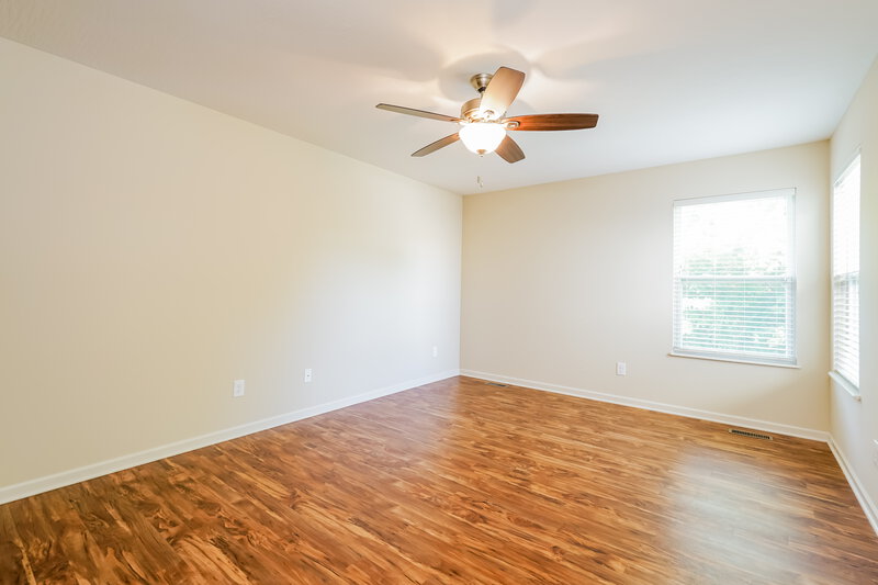 2,020/Mo, 127 Faulkner Dr Lithopolis, OH 43136 Main Bedroom View