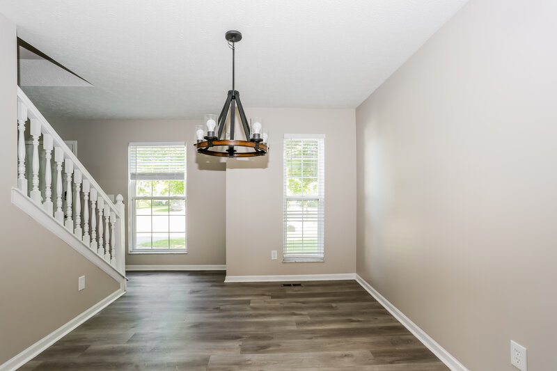 2,575/Mo, 8402 Lucerne Dr Reynoldsburg, OH 43068 Dining Room View