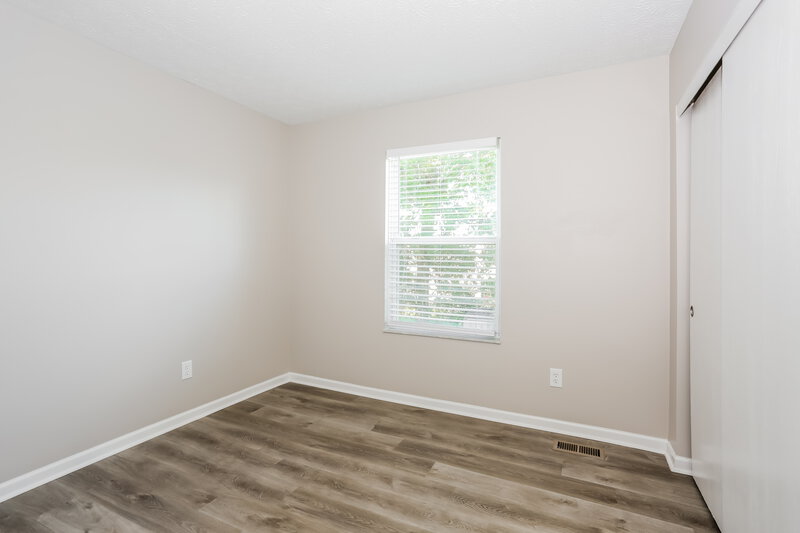 2,575/Mo, 8402 Lucerne Dr Reynoldsburg, OH 43068 Bedroom View