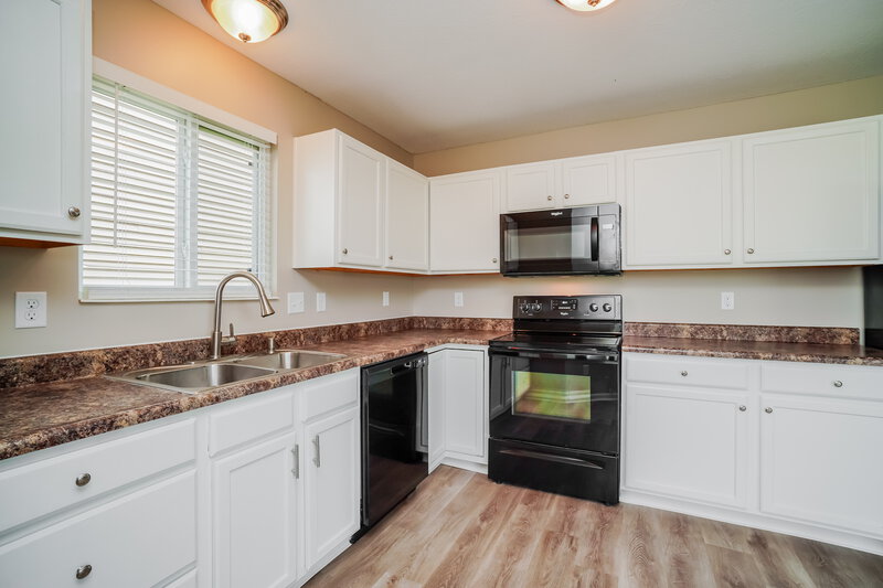 3,310/Mo, 1249 Candora St Blacklick, OH 43004 Kitchen View