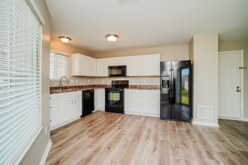3,310/Mo, 1249 Candora St Blacklick, OH 43004 Kitchen View 3
