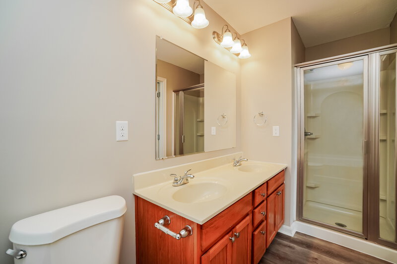 3,310/Mo, 1249 Candora St Blacklick, OH 43004 Main Bathroom View 2