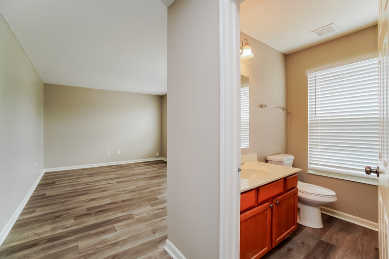 3,310/Mo, 1249 Candora St Blacklick, OH 43004 Bathroom View