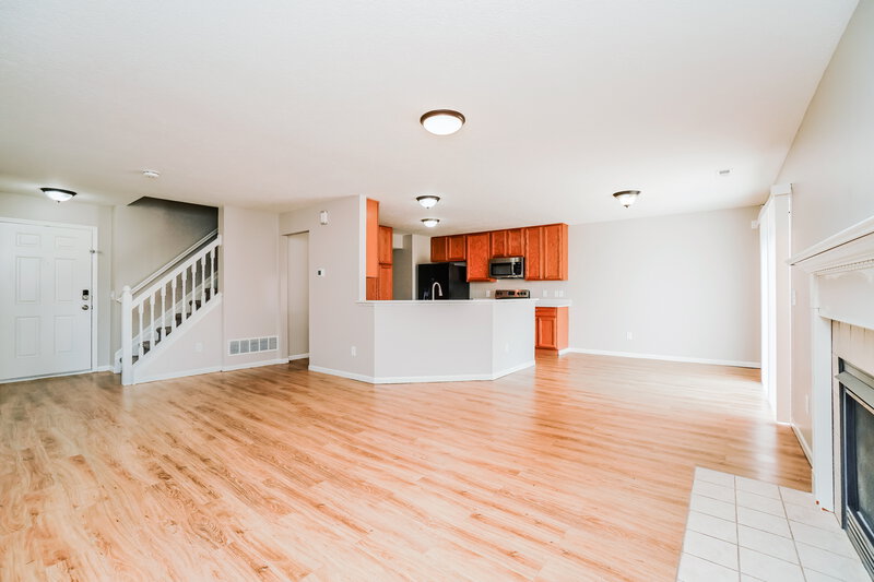 2,760/Mo, 6933 Spring Bloom Dr Canal Winchester, OH 43110 Living Room View 3