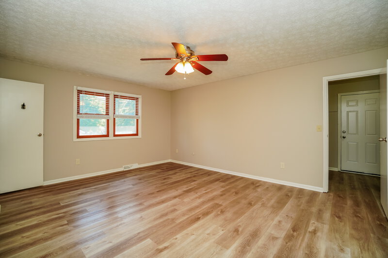 2,000/Mo, 944 White Oak Ct Marysville, OH 43040 Bedroom View