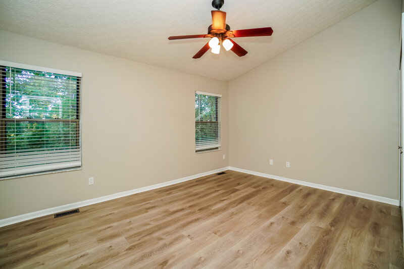 2,000/Mo, 944 White Oak Ct Marysville, OH 43040 Bedroom View 2