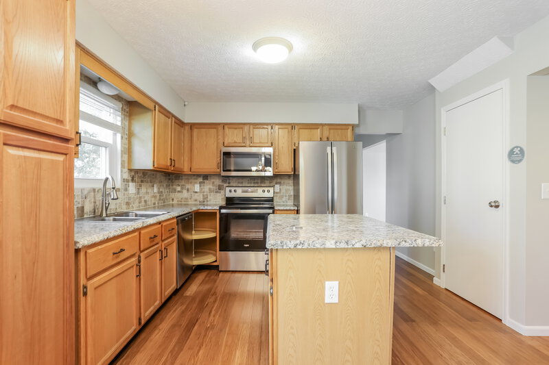 2,360/Mo, 8469 Kingsley Dr Reynoldsburg, OH 43068 Misc View 5