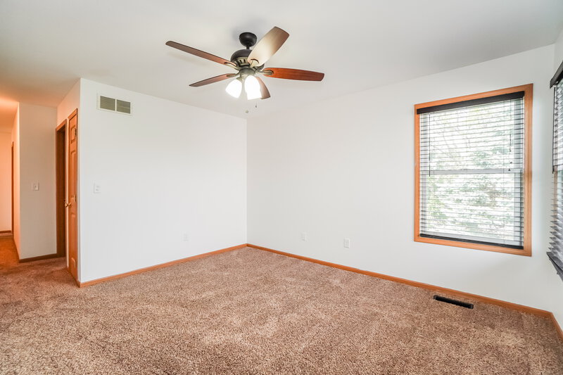 2,475/Mo, 3149 Sitka Spruce Dr Grove City, OH 43123 Loft View