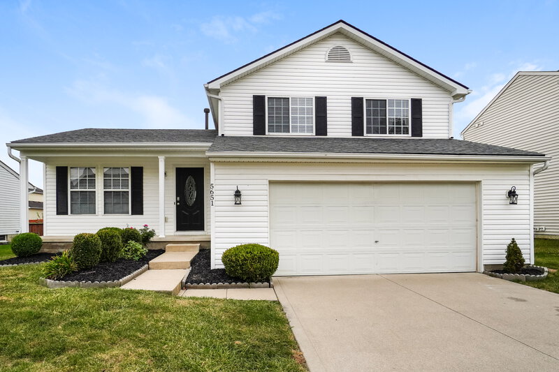 1,945/Mo, 5651 Readers St Canal Winchester, OH 43110 External View