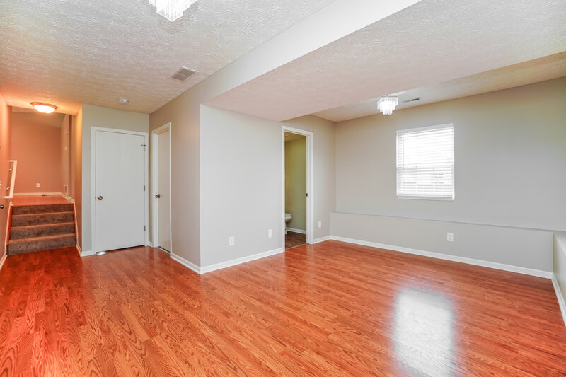 1,945/Mo, 5651 Readers St Canal Winchester, OH 43110 Family Room View