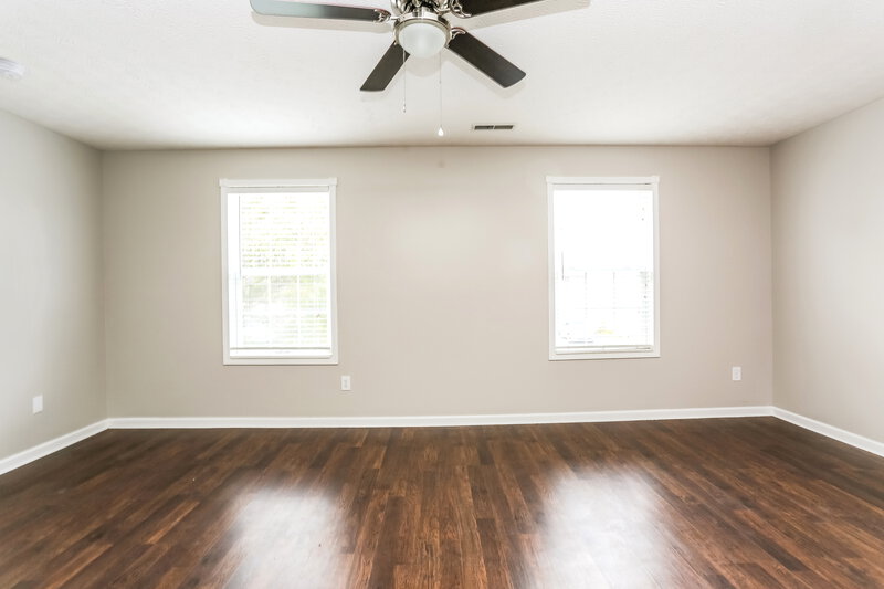 2,120/Mo, 8039 Beardsley Ave Blacklick, OH 43004 Main Bedroom View 2