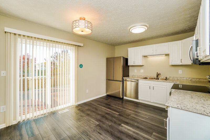 1,905/Mo, 1365 Randan Dr Columbus, OH 43207 Dining Room View
