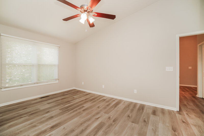 1,750/Mo, 1891 Brandigen Ln Columbus, OH 43228 Main Bedroom View 3