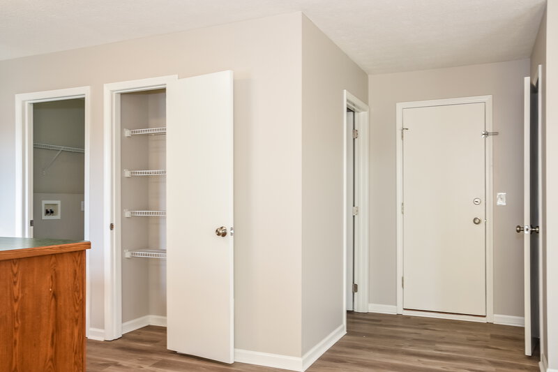 2,230/Mo, 5347 Dietrich Ave Orient, OH 43146 Bedroom View 5