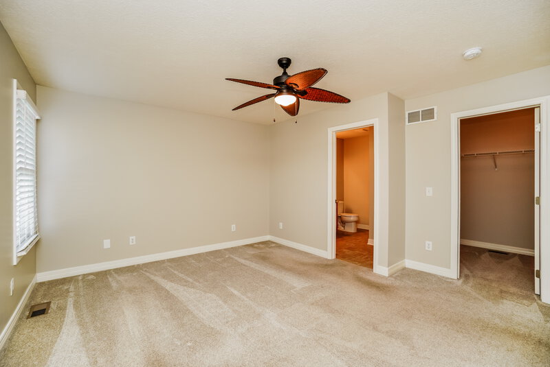 2,355/Mo, 718 Orwell St Lithopolis, OH 43136 Main Bedroom View 3