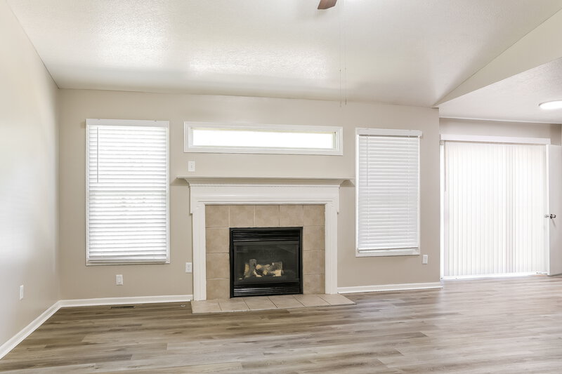 2,215/Mo, 6693 Laburnum Dr Canal Winchester, OH 43110 Living Room View