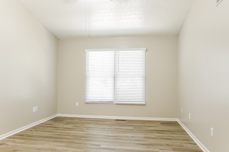 2,215/Mo, 6693 Laburnum Dr Canal Winchester, OH 43110 Main Bedroom View