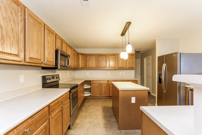 2,235/Mo, 346 Constance St Lockbourne, OH 43137 Kitchen View