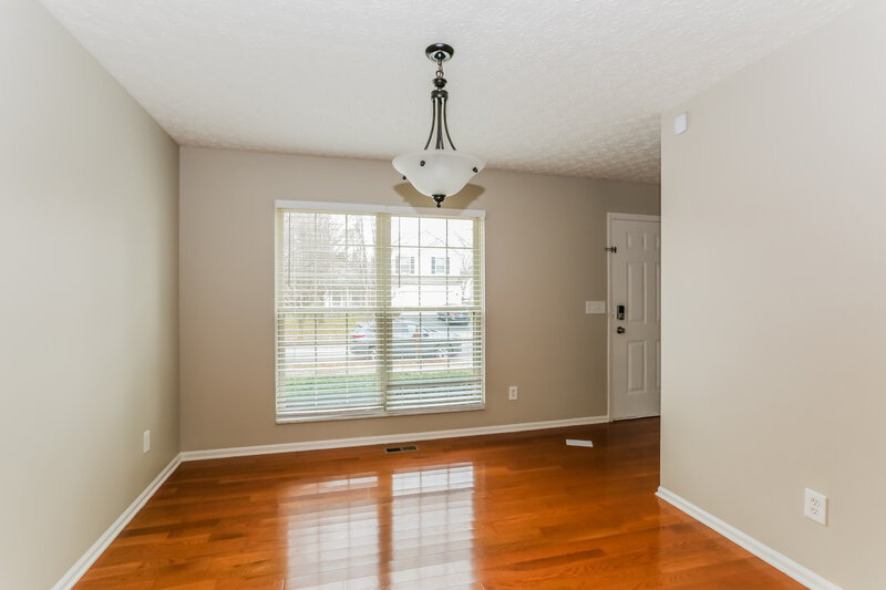 2,315/Mo, 5931 Rainwater Way Columbus, OH 43228 Dining Room View