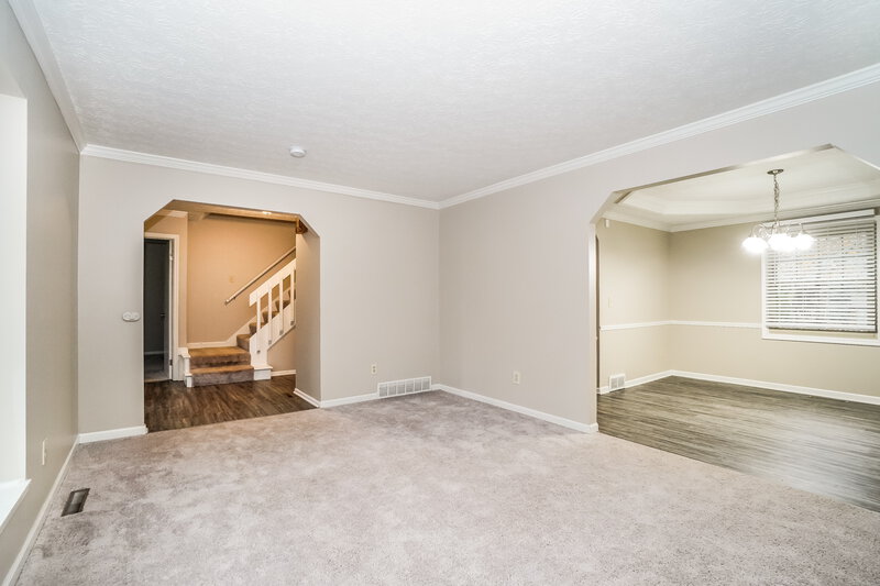 2,700/Mo, 11582 Eddington Ave Pickerington, OH 43147 Living Room View