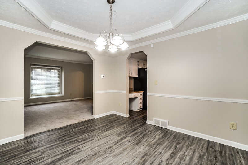 2,700/Mo, 11582 Eddington Ave Pickerington, OH 43147 Dining Room View