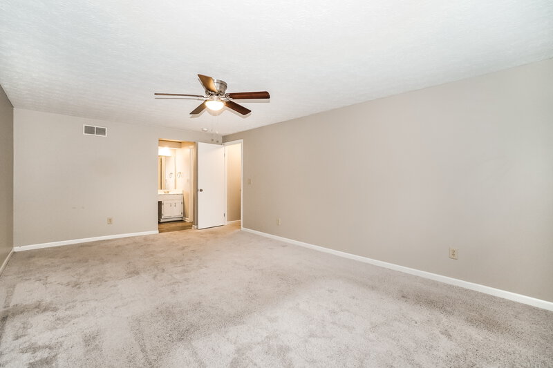 2,700/Mo, 11582 Eddington Ave Pickerington, OH 43147 Main Bedroom View 2