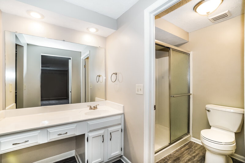 2,700/Mo, 11582 Eddington Ave Pickerington, OH 43147 Main Bathroom View 2