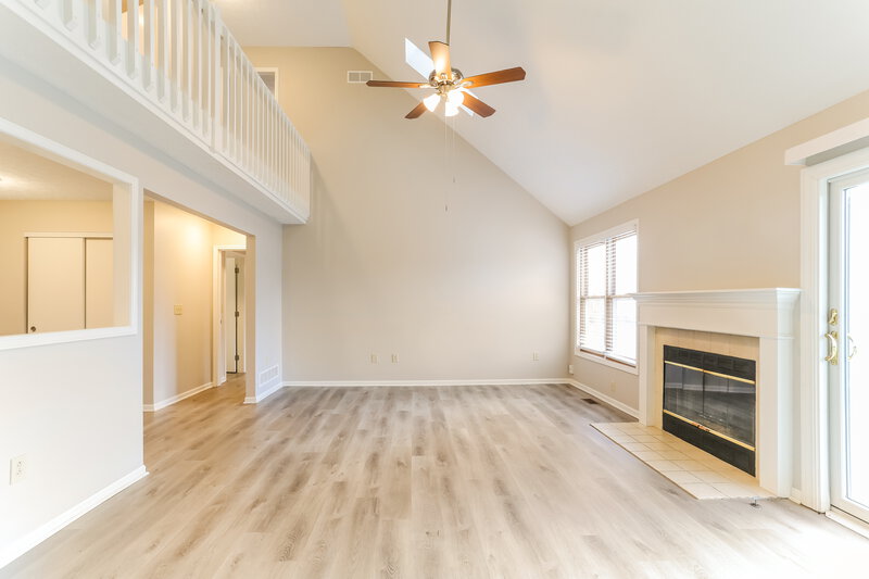 2,405/Mo, 35 Gayle Dr Pickerington, OH 43147 Living Room View 2