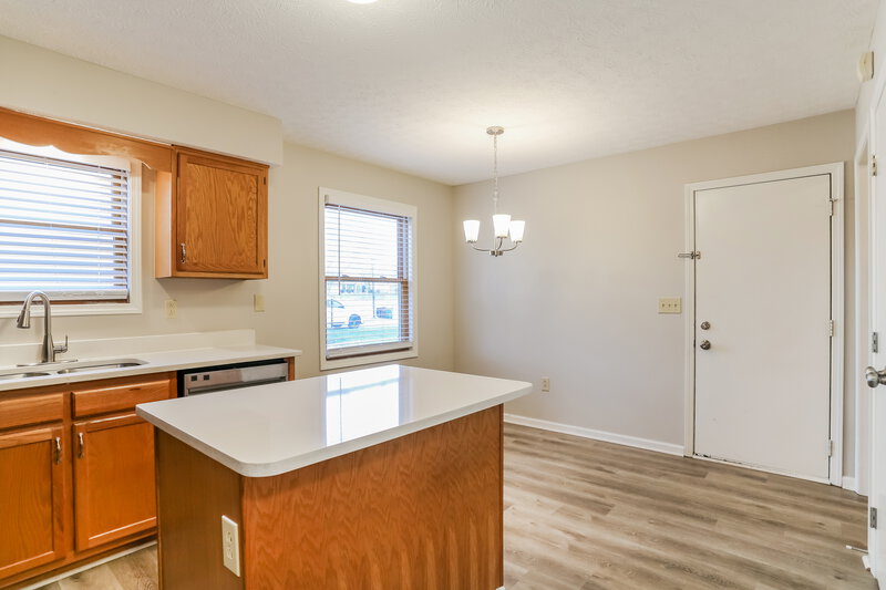 2,405/Mo, 35 Gayle Dr Pickerington, OH 43147 Breakfast Nook View