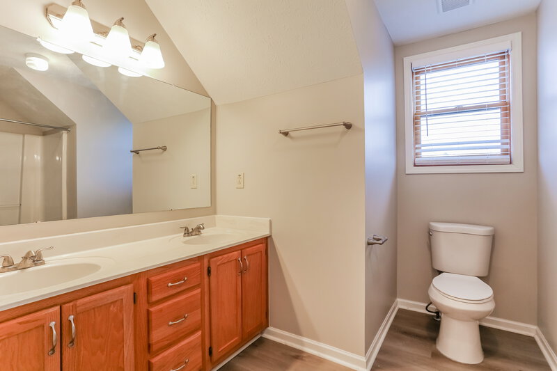 2,405/Mo, 35 Gayle Dr Pickerington, OH 43147 Bathroom View