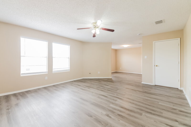 2,505/Mo, 2536 Timberbrook Trl McKinney, TX 75071 Main Bedroom View 2