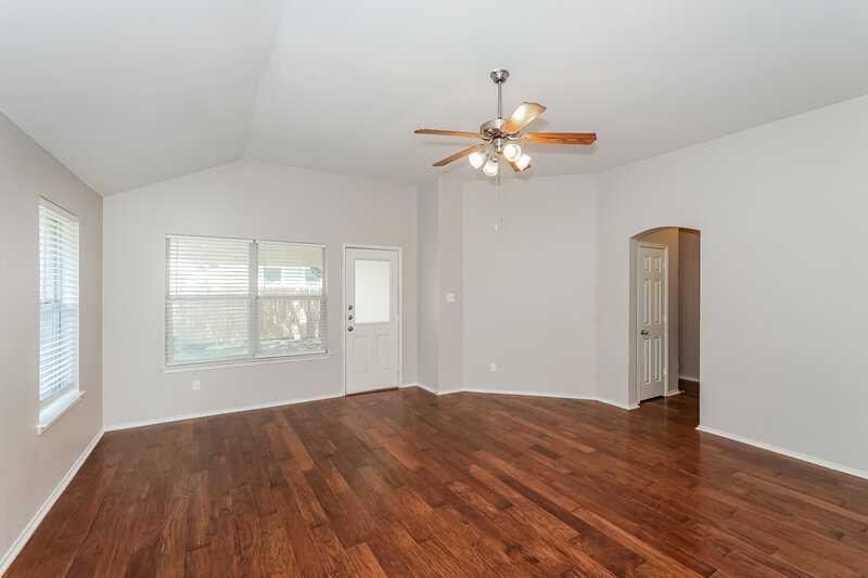 2,120/Mo, 7617 Rainbow Creek Dr Fort Worth, TX 76123 Living Room View