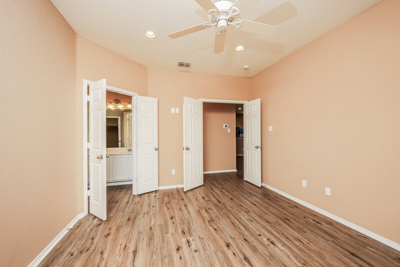 1,840/Mo, 1709 Heron Dr Aubrey, TX 76227 Main Bedroom View 2
