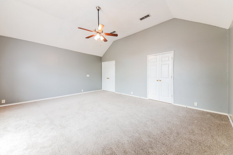 2,830/Mo, 774 Poplar Ct Lake Dallas, TX 75065 Main Bedroom View 2