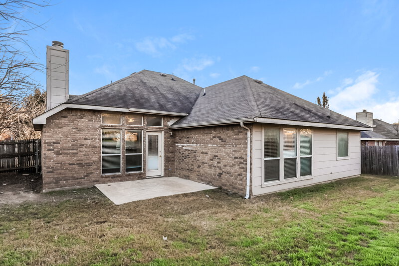 2,100/Mo, 3017 Morning Dove Ln Midlothian, TX 76065 Rear View 2