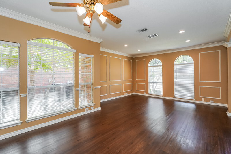 2,800/Mo, 2680 Hillside Dr Highland Village, TX 75077 Living Room View