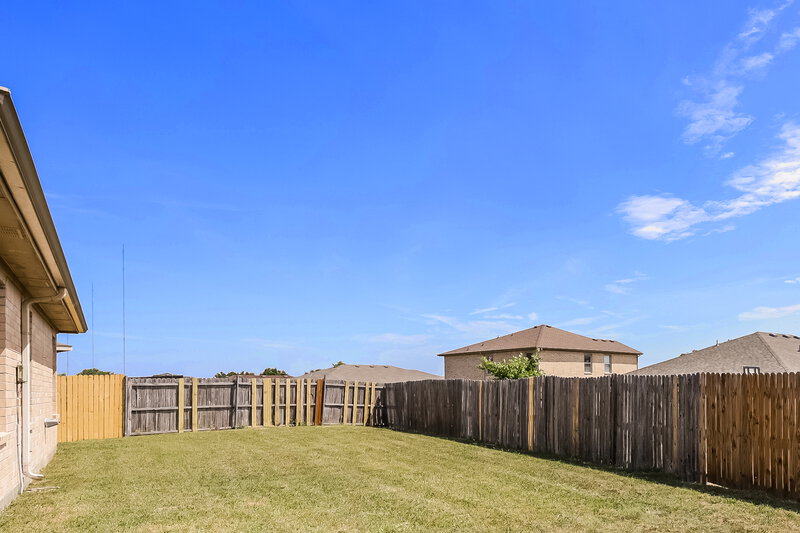 2,040/Mo, 1324 Burleson St Cedar Hill, TX 75104 Rear View