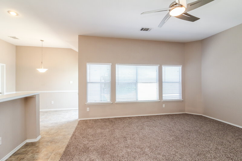 1,870/Mo, 2805 Brookway Dr Mesquite, TX 75181 Living Room View