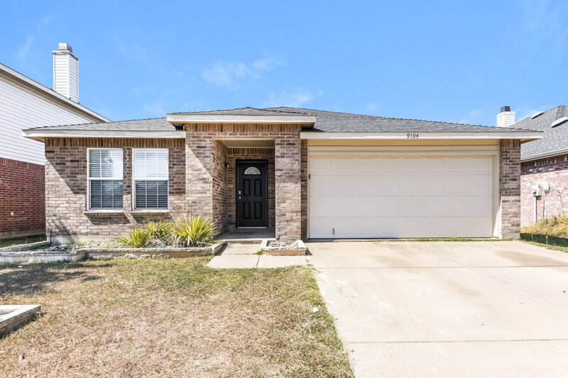 2,045/Mo, 9104 Old Clydesdale Dr Fort Worth, TX 76123 External View