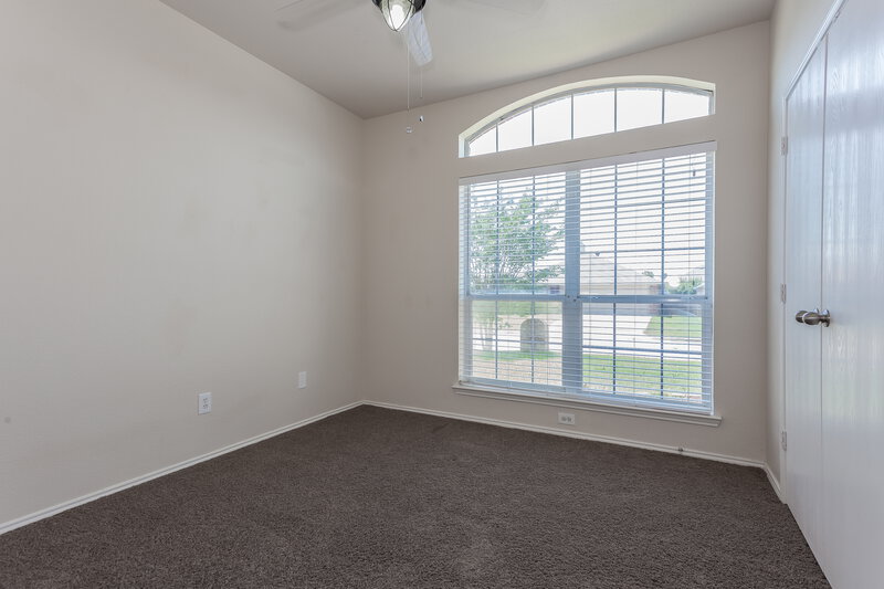 1,825/Mo, 10436 Fossil Hill Dr Fort Worth, TX 76131 Bedroom View 2