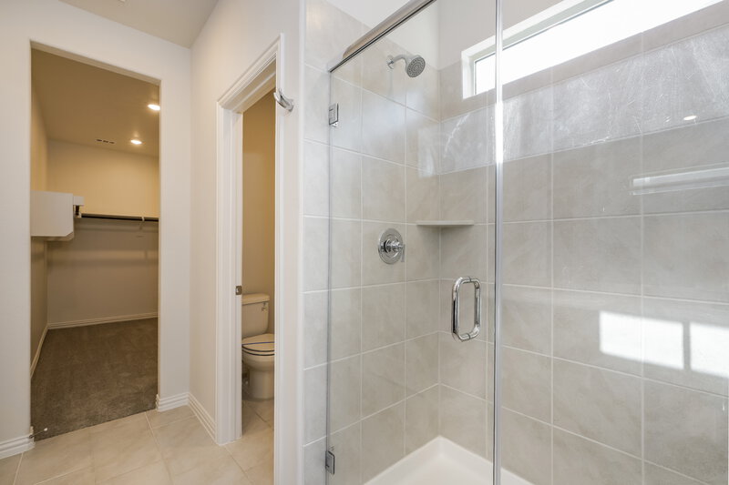 2,315/Mo, 1902 Bird Stone Drive Forney, TX 75126 Main Bathroom View 2