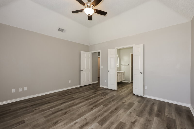 2,380/Mo, 1507 Chapman St Cedar Hill, TX 75104 Main Bedroom View 2