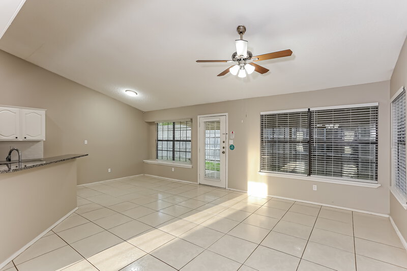 2,230/Mo, 7904 Woodrock Ct Fort Worth, TX 76137 Living Room View