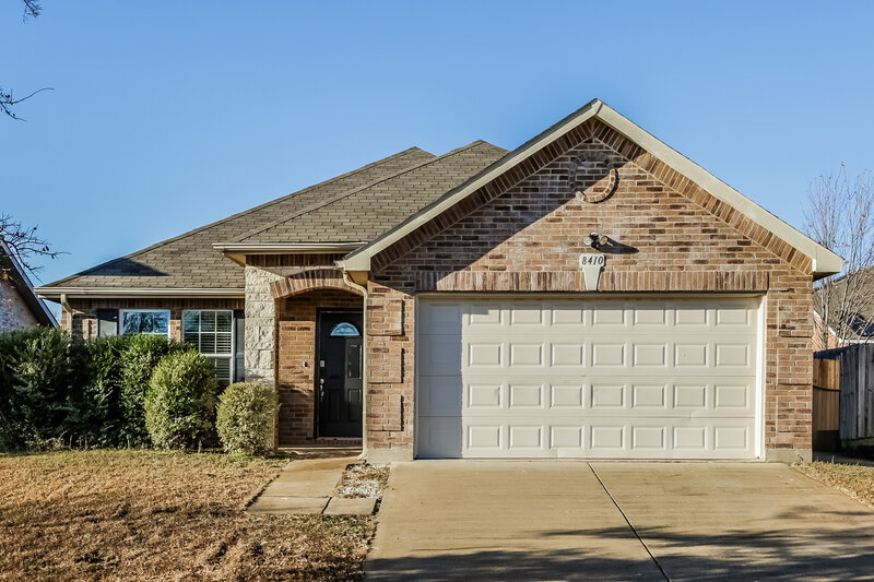 2,240/Mo, 8410 River Bluffs Dr Arlington, TX 76002 External View