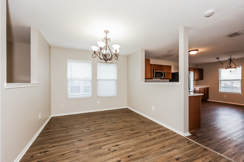 2,240/Mo, 8410 River Bluffs Dr Arlington, TX 76002 Dining Room View