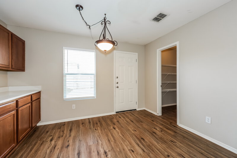 2,240/Mo, 8410 River Bluffs Dr Arlington, TX 76002 Breakfast Nook View