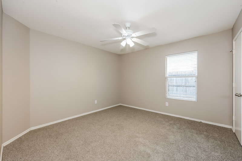 2,240/Mo, 8410 River Bluffs Dr Arlington, TX 76002 Bedroom View 2